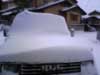 雪に埋もれた愛車